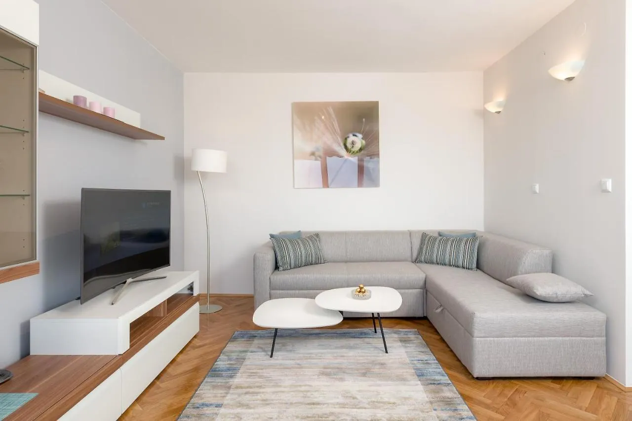 Apartment Mimi Split 0*,